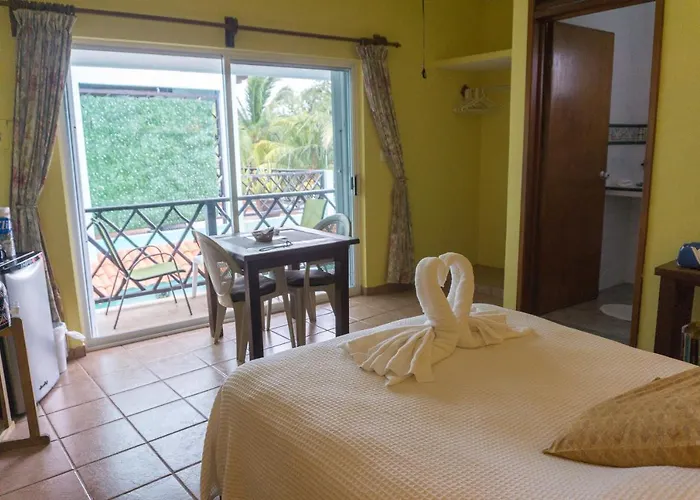 Sea Hawk Suites